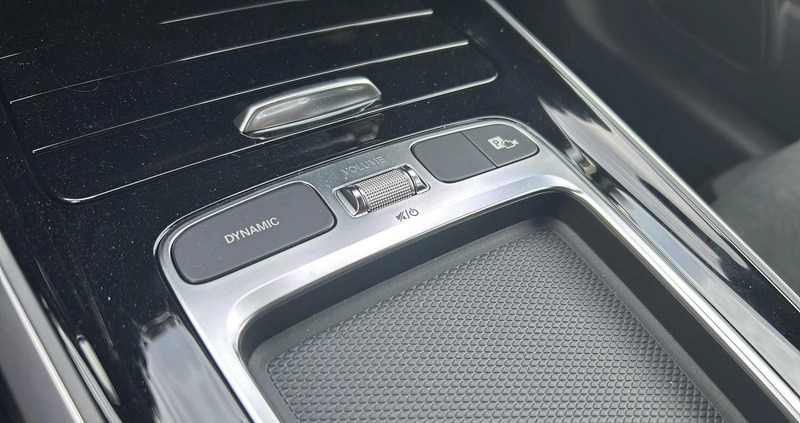 Mercedes-Benz GLB cena 253099 przebieg: 5, rok produkcji 2024 z Piaseczno małe 154